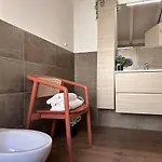 The Hangar Loft - Leonoardo, Center & Parking Apartman