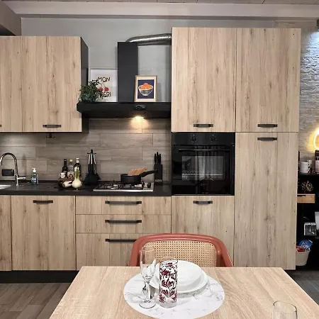 The Hangar Loft - Leonoardo, Center & Parking * Sesto Calende