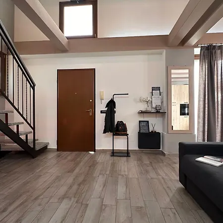 The Hangar Loft - Leonoardo, Center & Parking *