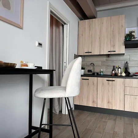 The Hangar Loft - Leonoardo, Center & Parking