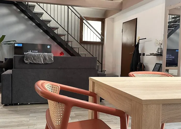 The Hangar Loft - Leonoardo, Center & Parking Apartment