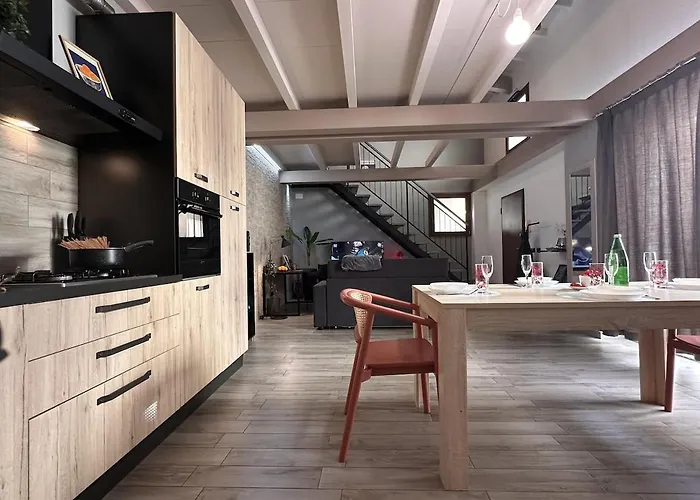 Apartment The Hangar Loft - Leonoardo, Center & Parking Sesto Calende