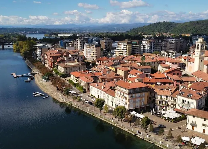 The Hangar Loft - Leonoardo, Center & Parking Apartment