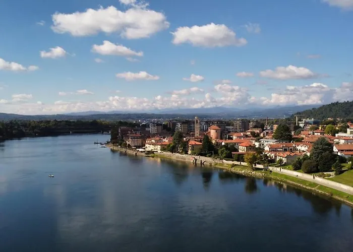 The Hangar Loft - Leonoardo, Center & Parking Apartment *