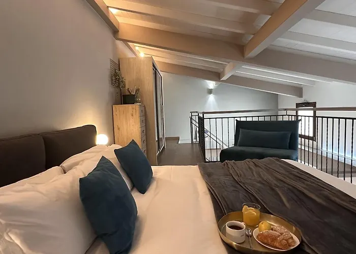 The Hangar Loft - Leonoardo, Center & Parking