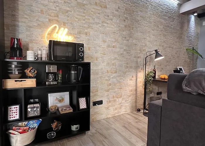 The Hangar Loft - Leonoardo, Center & Parking * Sesto Calende