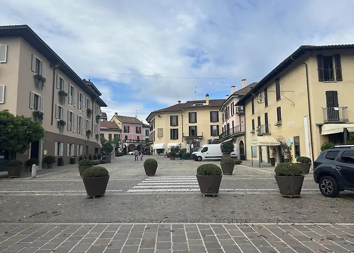 The Hangar Loft - Leonoardo, Center & Parking * Sesto Calende