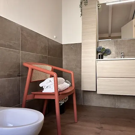 The Hangar Loft - Leonoardo, Center & Parking Apartament