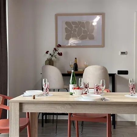The Hangar Loft - Leonoardo, Center & Parking